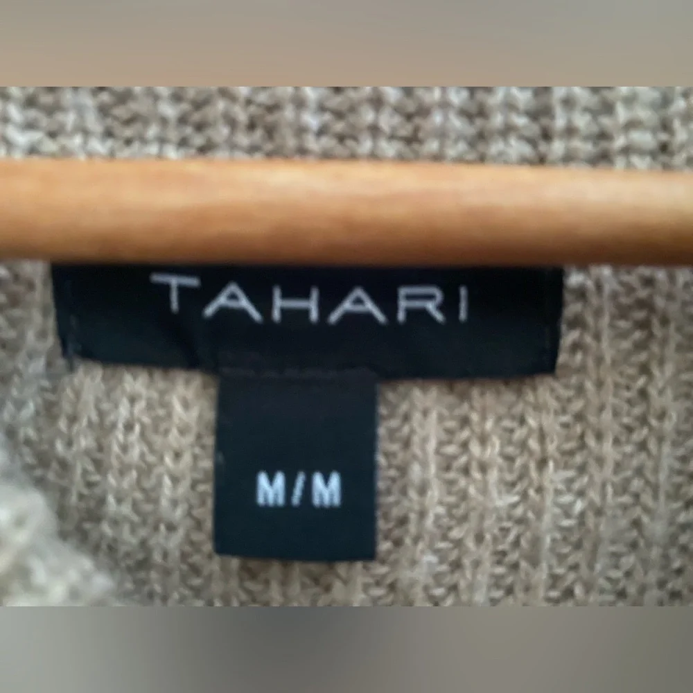 Tahari Wool Blend Knit Turleneck Sweater - Picture 5 of 10